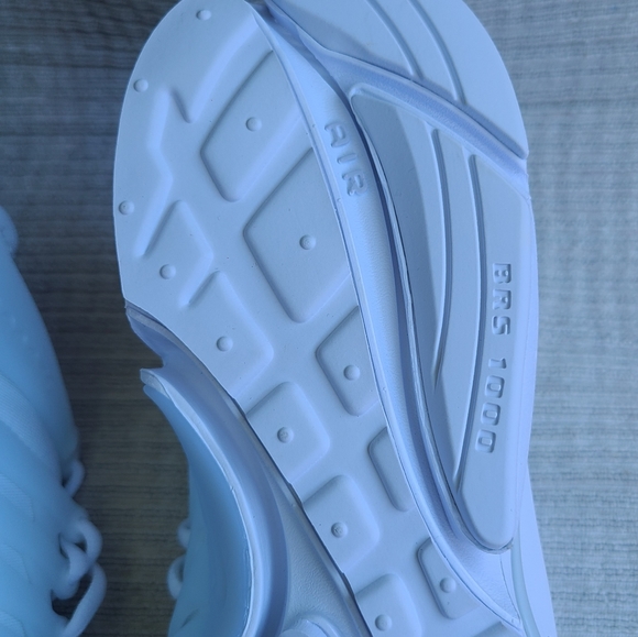 Men's size 13 Nike White/Pure Platinum CT3550-100 Running Shoes - Picture 5 of 10